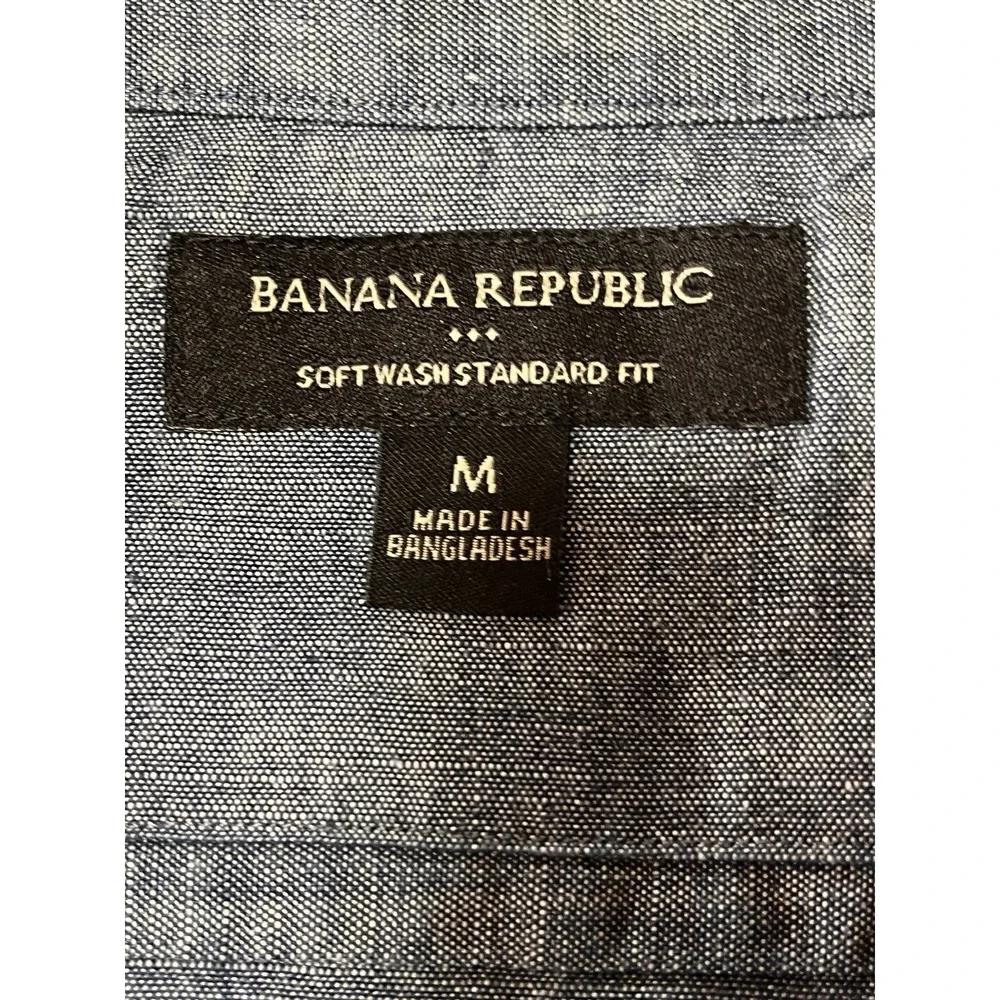 Banana Republic Pintuck Shirt Men's Medium Chambray Blue Guayabera Short Sleeves